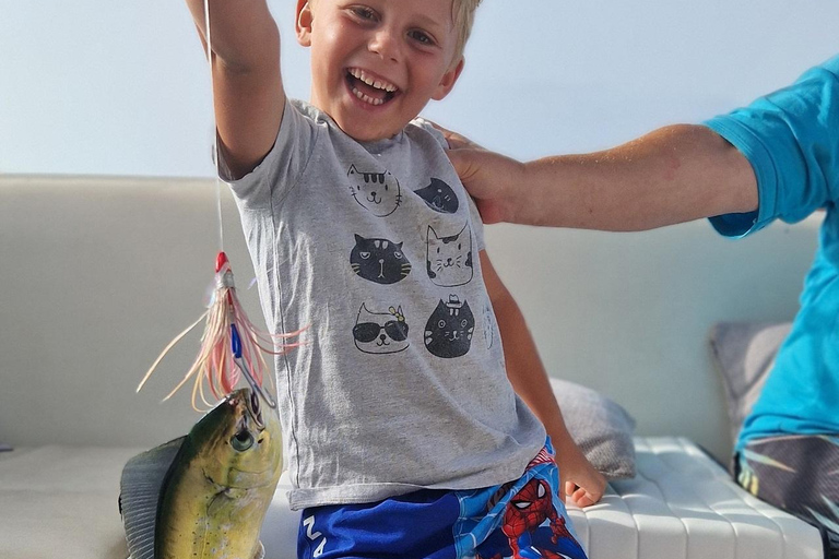 Santa Cruz de Tenerife: Private Family Fishing Tour