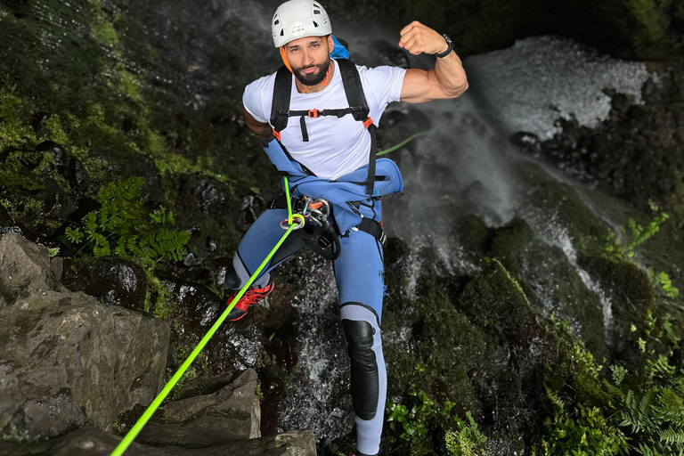 Go Explore Canyoning Level 2 (Nun&#039;s Valley) .Go Explore canyoning nivel 2 Corral das freiras