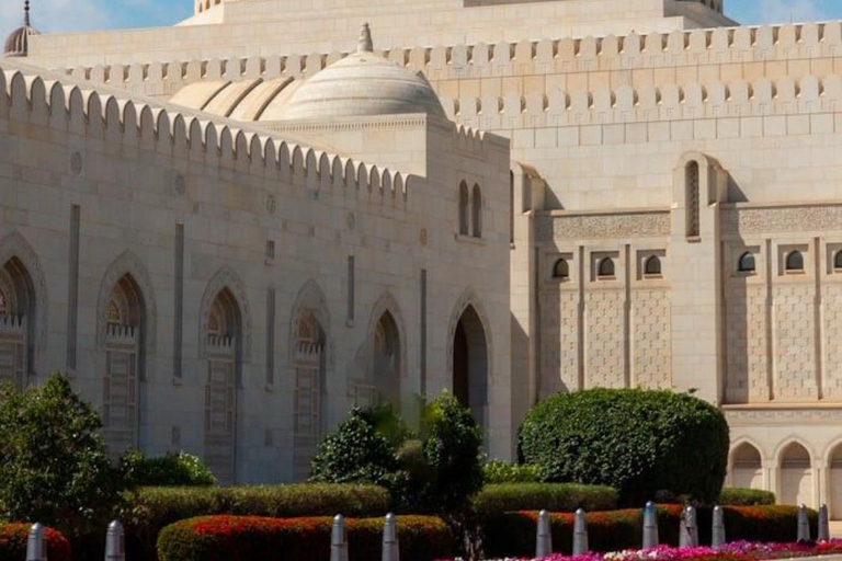 Luxury Private Muscat Tour with Local Omani Guide ⭐ Ford Mustang GT