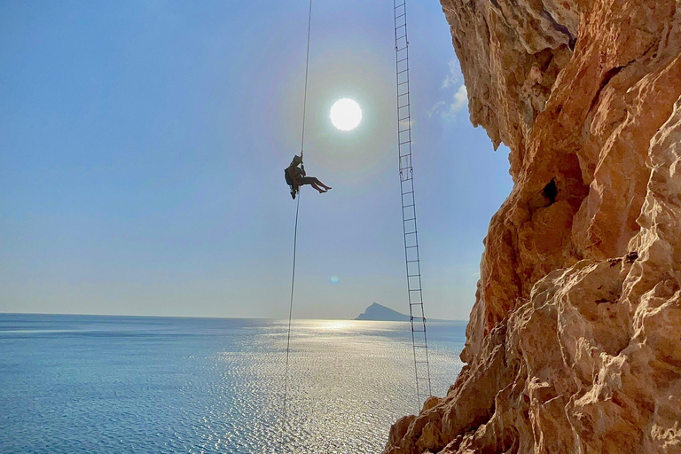 Alicante: Guided climbing "Magical Mystery Tour" route