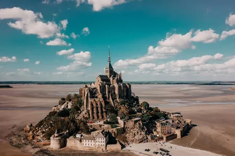 From Paris: Mont Saint Michel Private Day Tour
