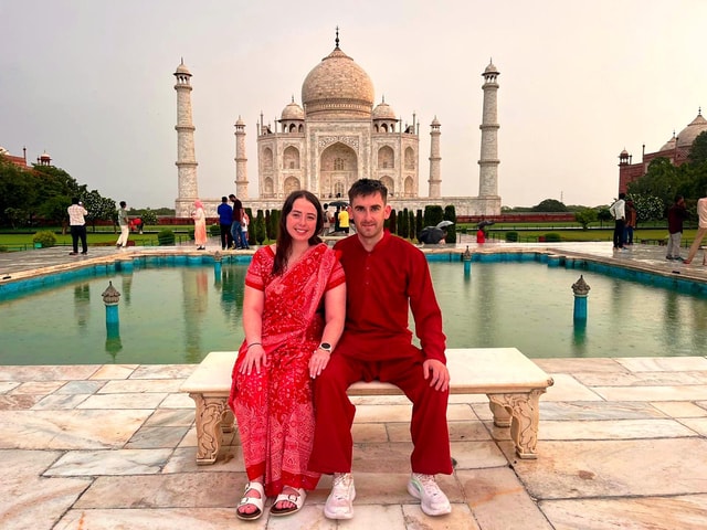 From Delhi: Taj Mahal and Agra Day Tour By Car with 5* Lunch