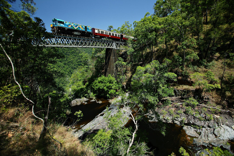 Cairns: Tour per piccoli gruppi di Kuranda attraverso la Scenic Rail e lo Skyrail