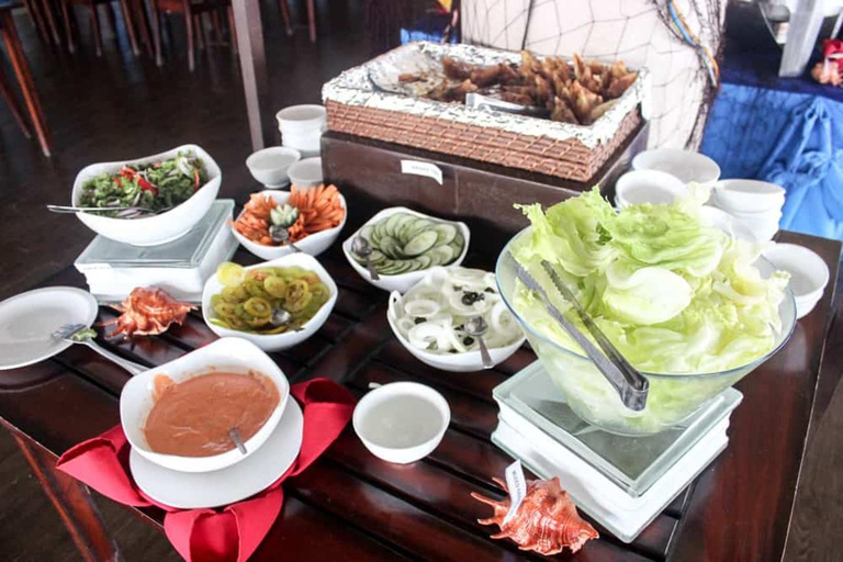 Mactan: Cebu Island Hopping Boat Tour with Lunch