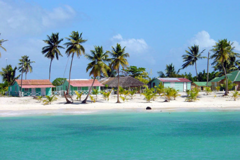 Punta Cana: Saona Island Cruise with Lunch & Open Bar Deluxe
