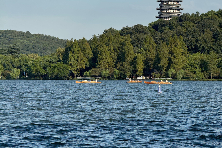 Hangzhou Day Tour: Market, West Lake Cruise & Lingyin Temple