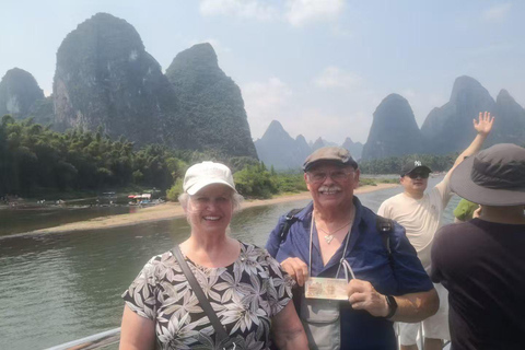 Guilin: Scenic 4-Star Li River Cruise to Yangshuo 4-Star Li River Cruise with English-Speaking Guide