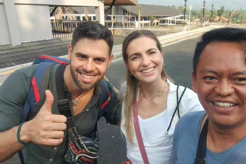 Yogyakarta: Zwiedzanie Borobudur i Prambanan w JEDEN DZIEŃ!