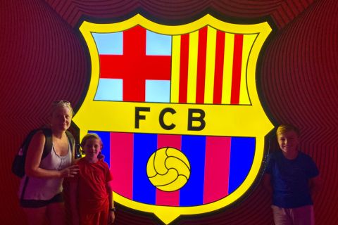 Barcelone : opastettu vierailu Camp Nou, La Masia ja Montjuic -leirillä