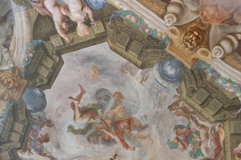 在热那亚漫步，探索历史、传统和美味在热那亚漫步，感受历史、传统和美味