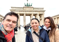 Taxi privé Tour durch Berlin Ost und West und Kiez ca 3-4h - Hizvo