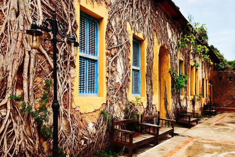 Zanzibar:⭐️Prison Island Guided Tour Meet giant Turtles⭐️ drop-off & pick up from anywhere (entrance fee not included)