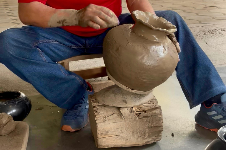 Oaxaca: Premium Monte Alban and Master Artisans Tour Oaxaca: Premium Monte Albán and Master Artisans Tour
