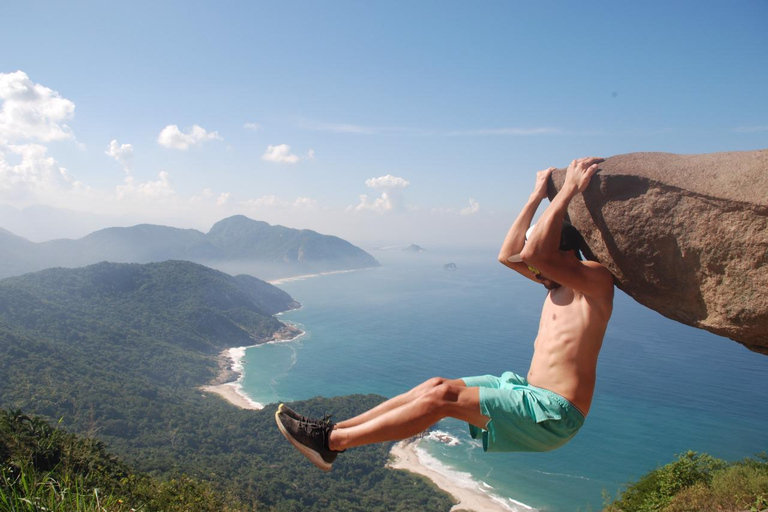 Entdecke den Pedra do Telégrafo: Landschaftliche Wanderung mit fachkundigem Guide