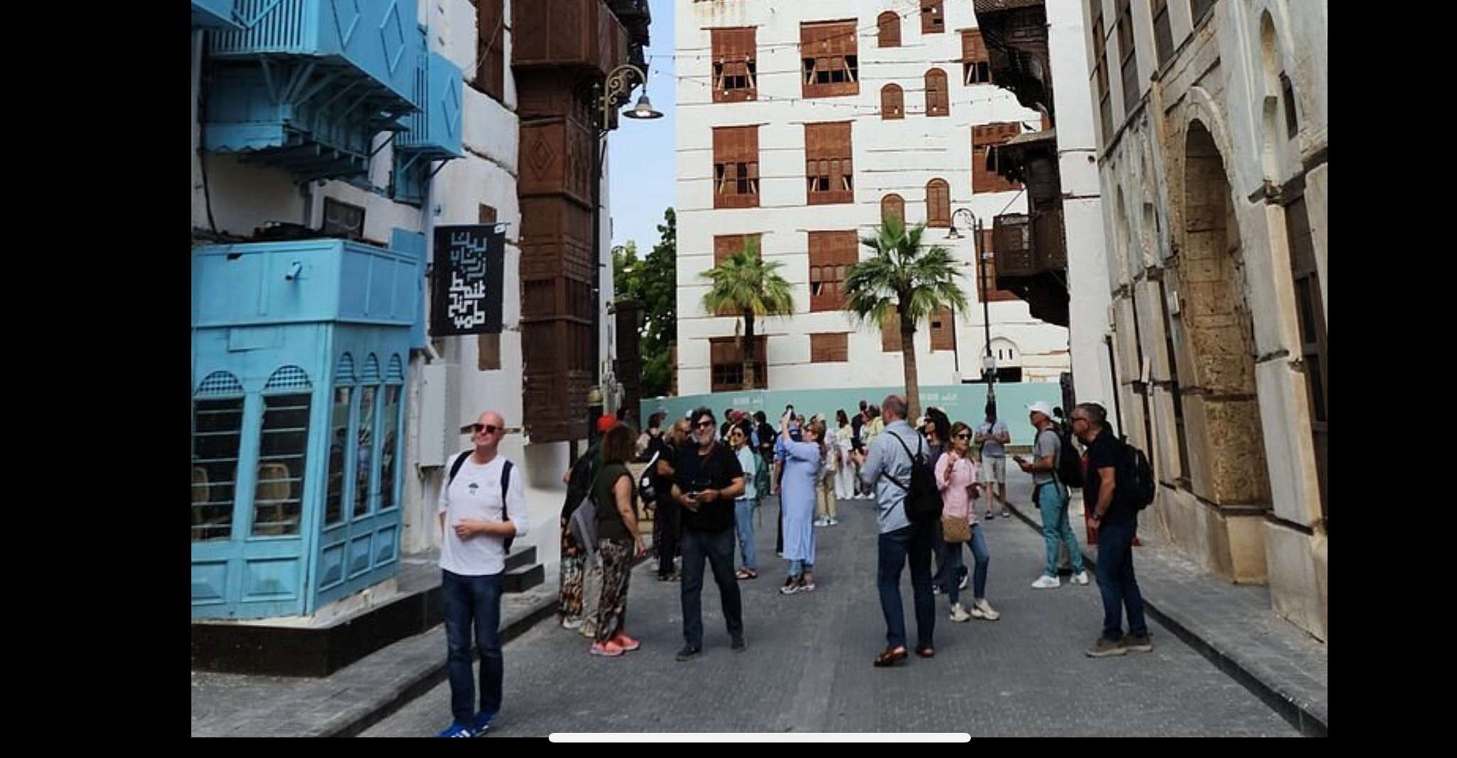 Jeddah: City Highlights Tour with Local Guide photo 2