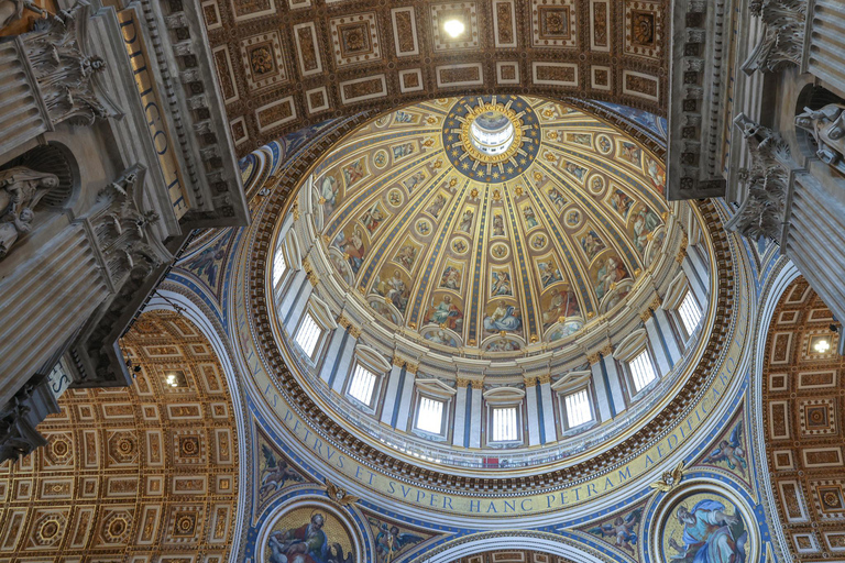 Rome: St. Peter’s Basilica & Underground Tombs Tour Group Tour in French