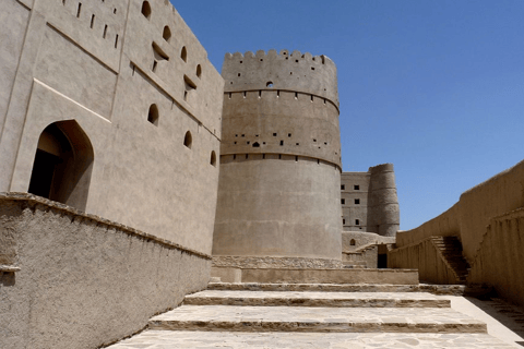 Private Historical Tour - Nizwa Fort, Bahla, Jabreen Castle