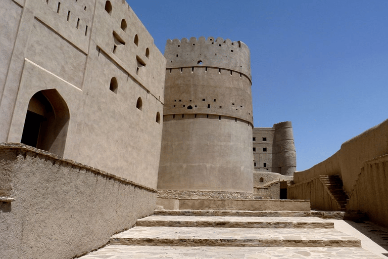 Private Historical Tour - Nizwa Fort, Bahla, Jabreen Castle