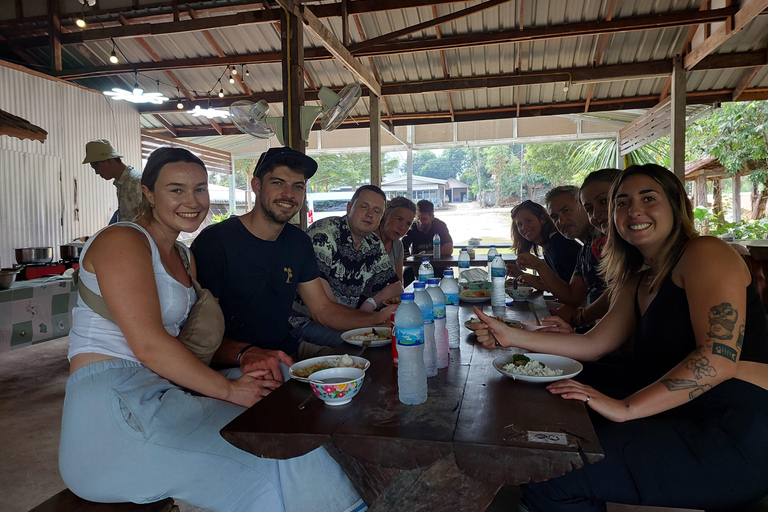 Chiang Rai Discovery:7 Attractions, Tickets & Lunch Included Chiang Rai Discovery: Full-Day Tour with Lunch & Entry Fees