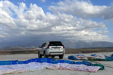 Marrakech: Parapente sobre el desierto de Agafay y vistas al monte Atlas