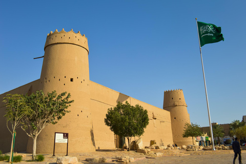 Doha: 4-Day Saudi Arabia Bus Tour with Hotel and Meals