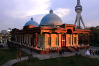 Tour moderno di Tashkent - Hizvo