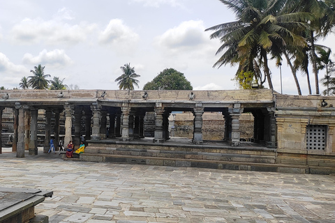 From Bangalore: 2-Day Chikkamagaluru: Temples & Safari