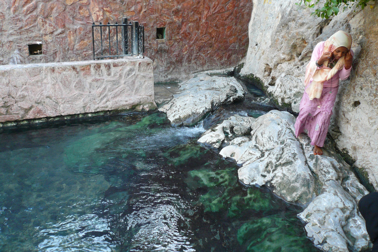 From Muscat: Nakhal Fort, Hot Springs & Dunes Sunset Tour