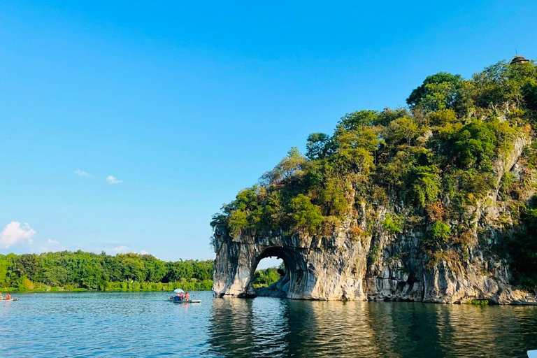 Guilin City Shared Day Trip: Elephant Hill, Cruise & Cave