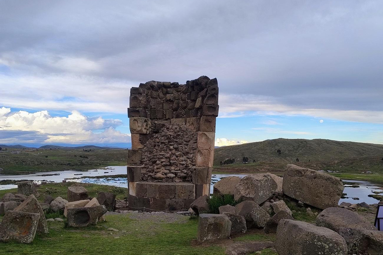 Puno: Sillustani Tombs, Bike Tour - History and Nature