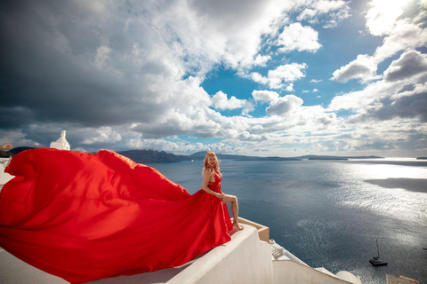 Santorini: Esperienza unica di servizio fotografico con abito volante