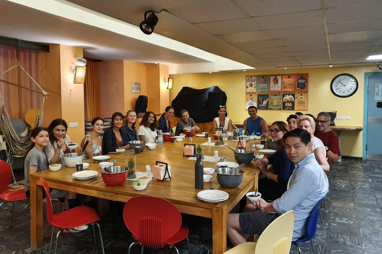 Rotterdam: Hummus Workshop with Mohammad & Samia