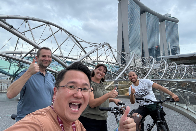 Singapore River & Marina Bay | 2 Hours Bike Tour
