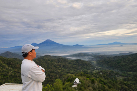 From Yogyakarta: Tumpeng Menoreh Skyline Sunrise