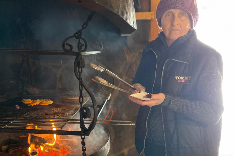 Tatra Mountains: Zakopane Private Ski Tour with Instructor Krakow: Instructor lead Ski Tour - Tatra Mountains