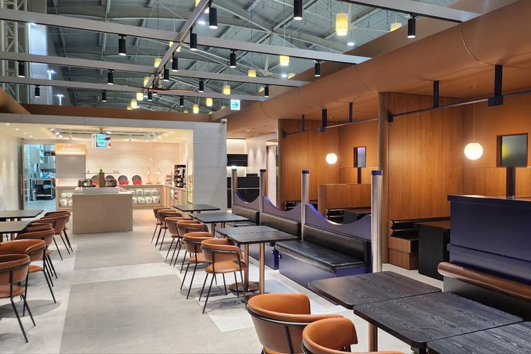 Beijing: Capital Airport T2 Lounge Access by DragonPass T2 Domestic Departure: RUBY Lounge