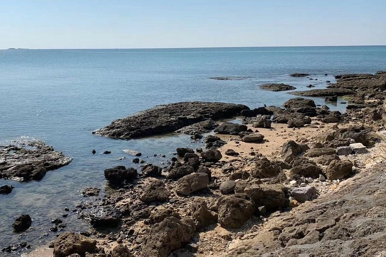 Naha: Guided Walking Tour with Street Food Tastings