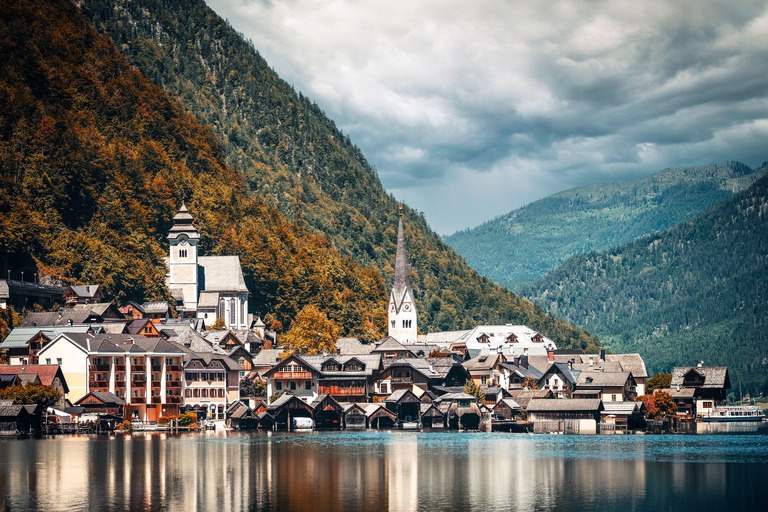 From Salzburg: Private Day Trip to Hallstatt