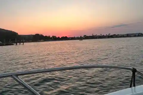 Cagliari : apéritif au coucher du soleil dans le golfe de l'Ange