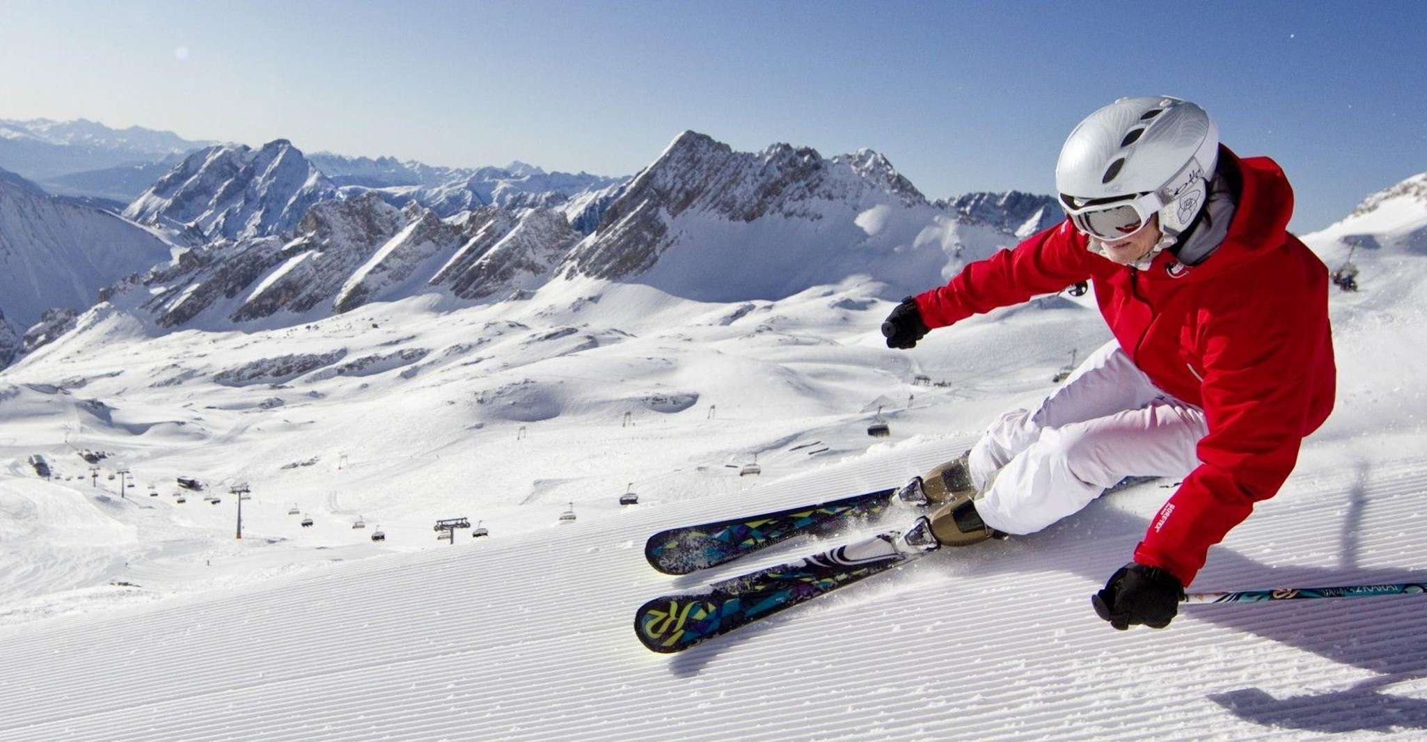 Montreal, Guided Skiing or Snowboarding in Quebec Forests - Housity