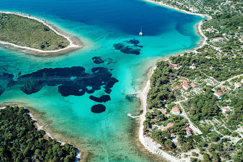 Wspaniała błękitna laguna, łódź motorowa, wino/woda i ręczniki w cenie.Włochy na plaży