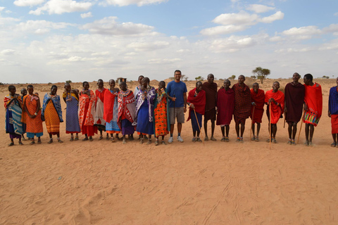 Moshi: Maasai Boma Cultuur-1 Dag met Transfers