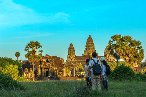 Utforska Angkor Wat Angkor Thom Bayon och Ta Prohm