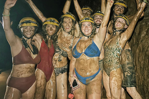 De Hue: Excursão de um dia à descoberta das grutas escurasCombina: Tirolesa e banho de lama na gruta escura com hotel a partir de Hue