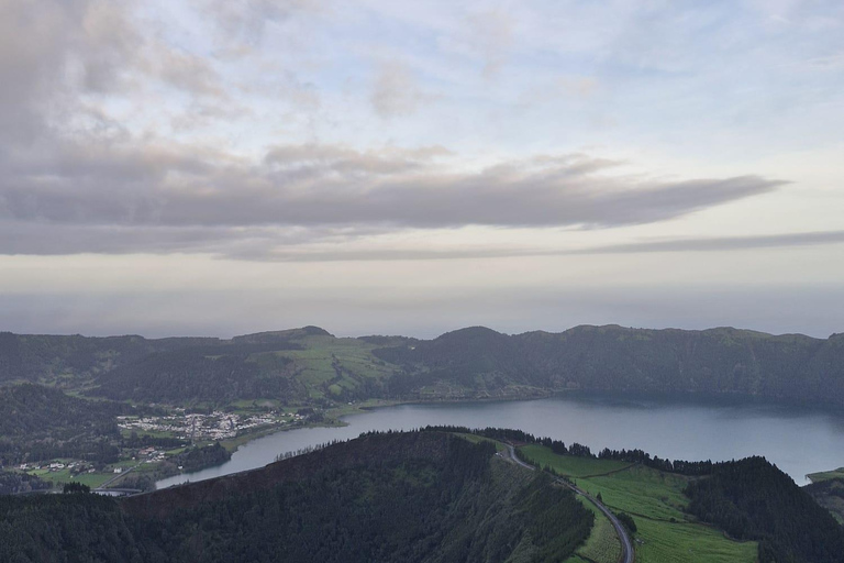 Sete Cidades and Lagoa do Fogo: tour of iconic lagoons and viewpoints