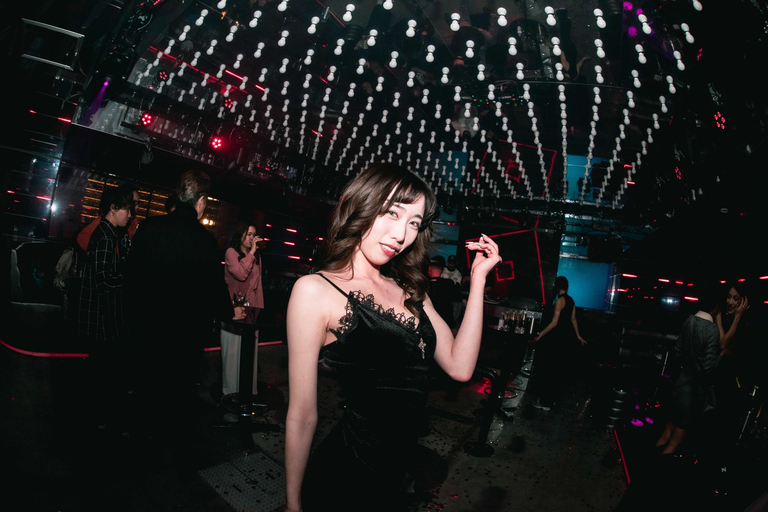 Tokyo: Cross Roppongi Karaoke Nightclub Ticket (For Foreign) Admission ticket + 2 drinks