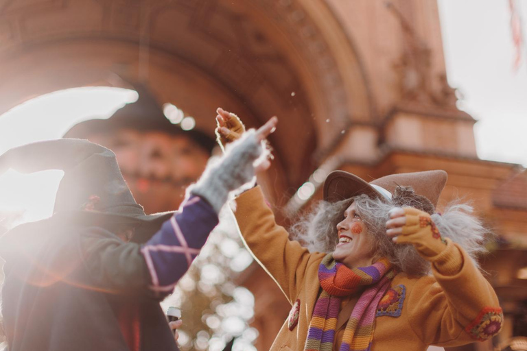 Köpenhamn: Halloween på Tivoli – inträde och åkatturHalloween på vardagar: Inträdesbiljett med obegränsade åkattraktioner