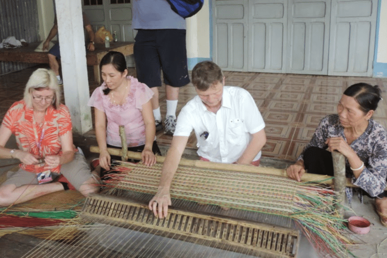 Lokale dagtrip zonder toerisme in de Mekong Delta Ben TreLokale dagtrip zonder toerisme in de Mekongdelta Dagtrip Ben Tre