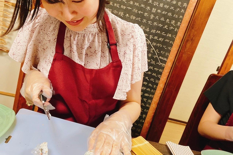 KAWAGOE: Clase práctica de sushi a 5 min de Toki no Kane