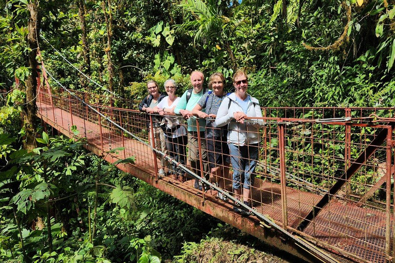 Monteverde: Cloud Forest Guided Tour with Hotel Pickup